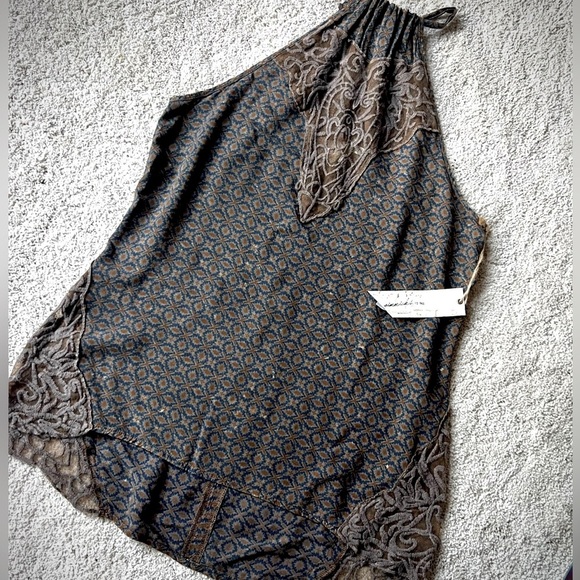 ⭐️BOGO FREE⭐️ GIMMICKS by Buckle Grunge Lace and Cotton Top S - Picture 10 of 10